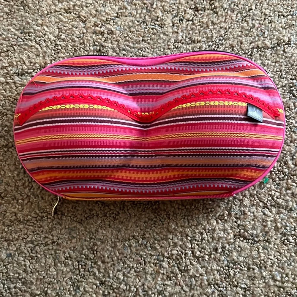 bra case - Picture 1 of 5